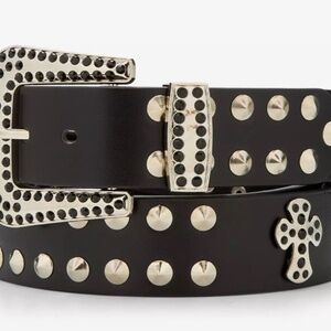 NEW WITH TAGS Hot Topic Studded Cross Black Belt Women’s Large